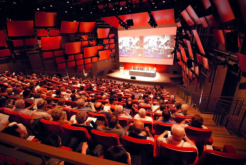 Die Generalversammlung 2016 der Genossenschaft SUISA im Zentrum Paul Klee