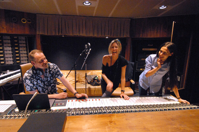 Eurovision Song Contest: Swiss songwriting camp by Pele Loriano Productions and SUISA a huge success