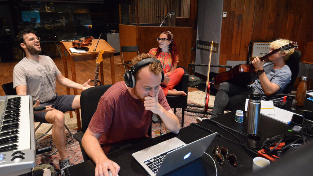 Kreatives Teamwork am SUISA Songwriting Camp 2018