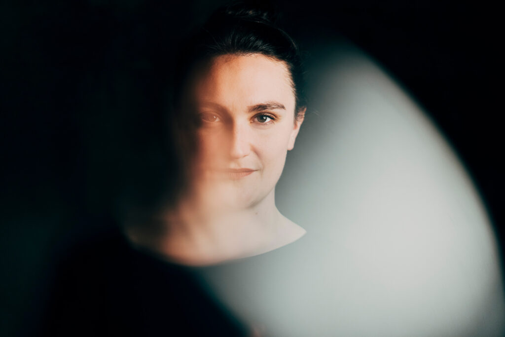 Dancing and singing for life – with and against death